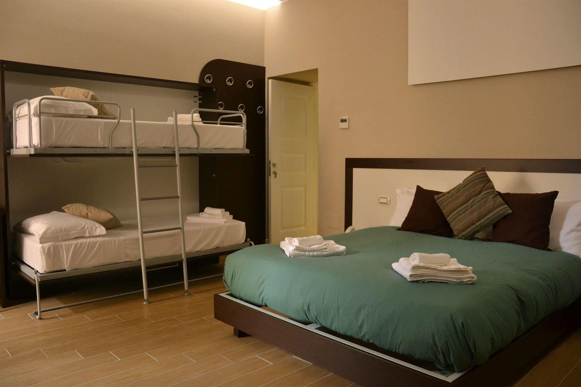 The Wesley 2* Roma